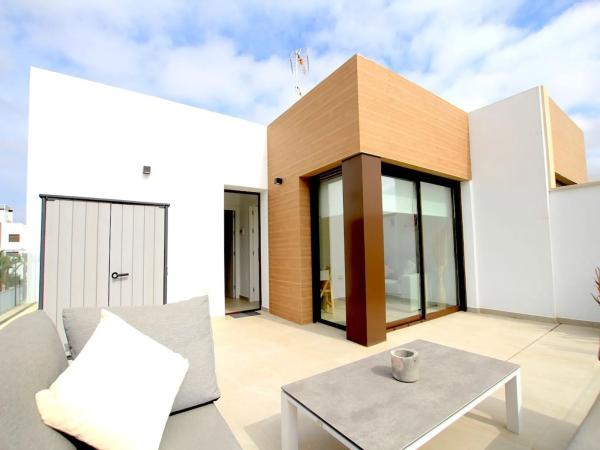 Terraced house for sale at  Calle San Miguel , Algorfa photo 4