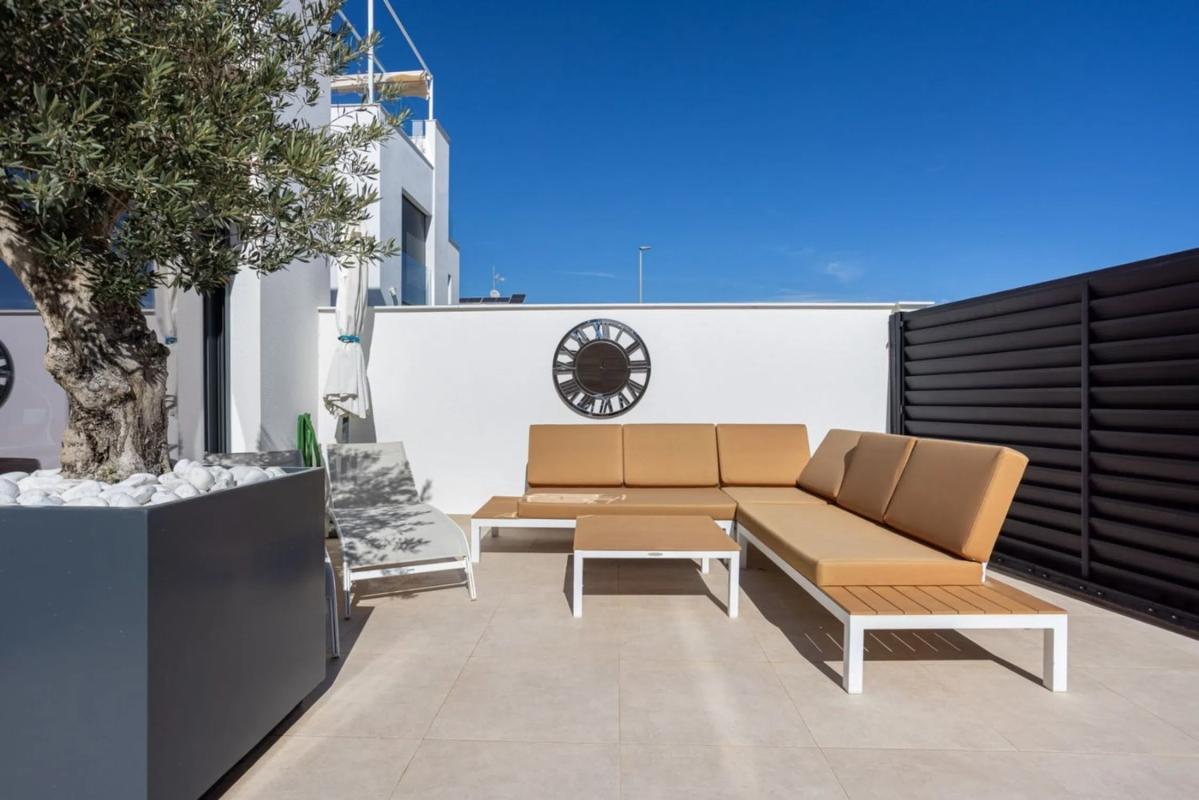 Venta de chalet adosado en  Calle Infanta Cristina , Benijofar photo 4