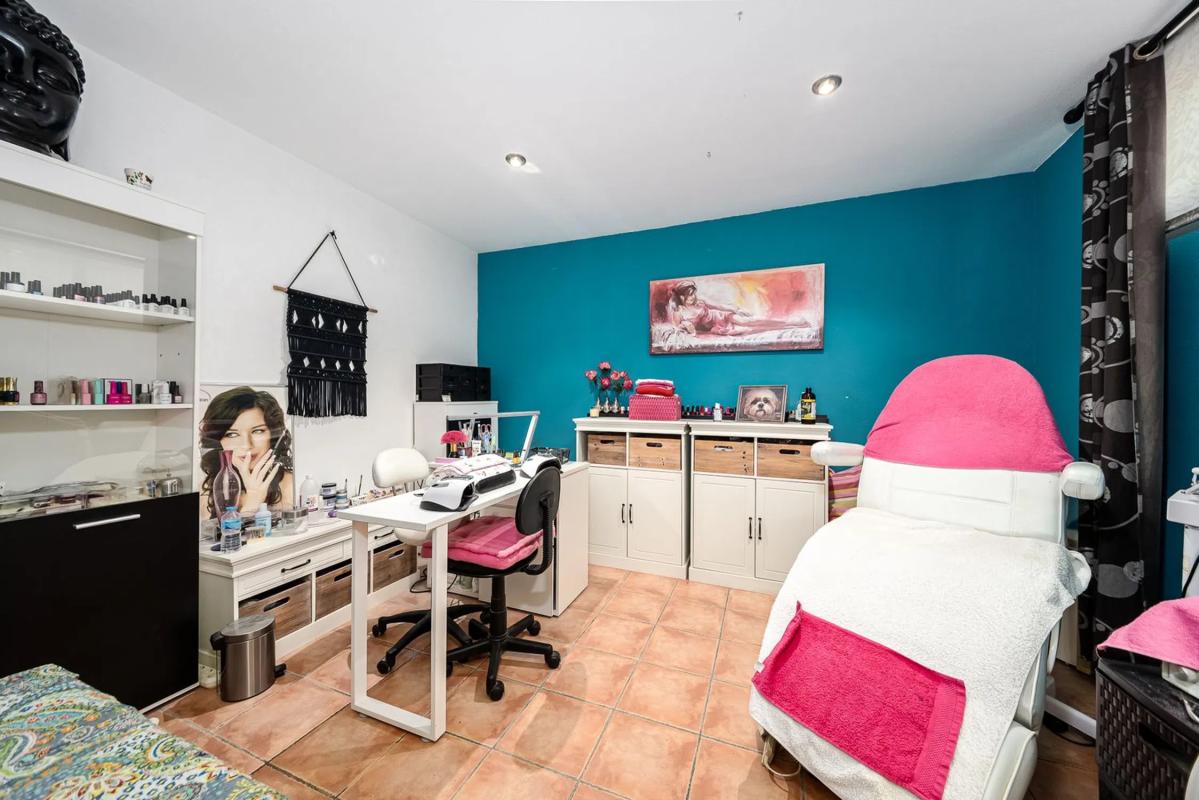 Продажа отдельного шале в CL VELETA, Бенихофар photo 1