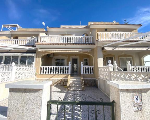 Terraced house for sale at Calle María Callas, 9 , Benijofar photo 1
