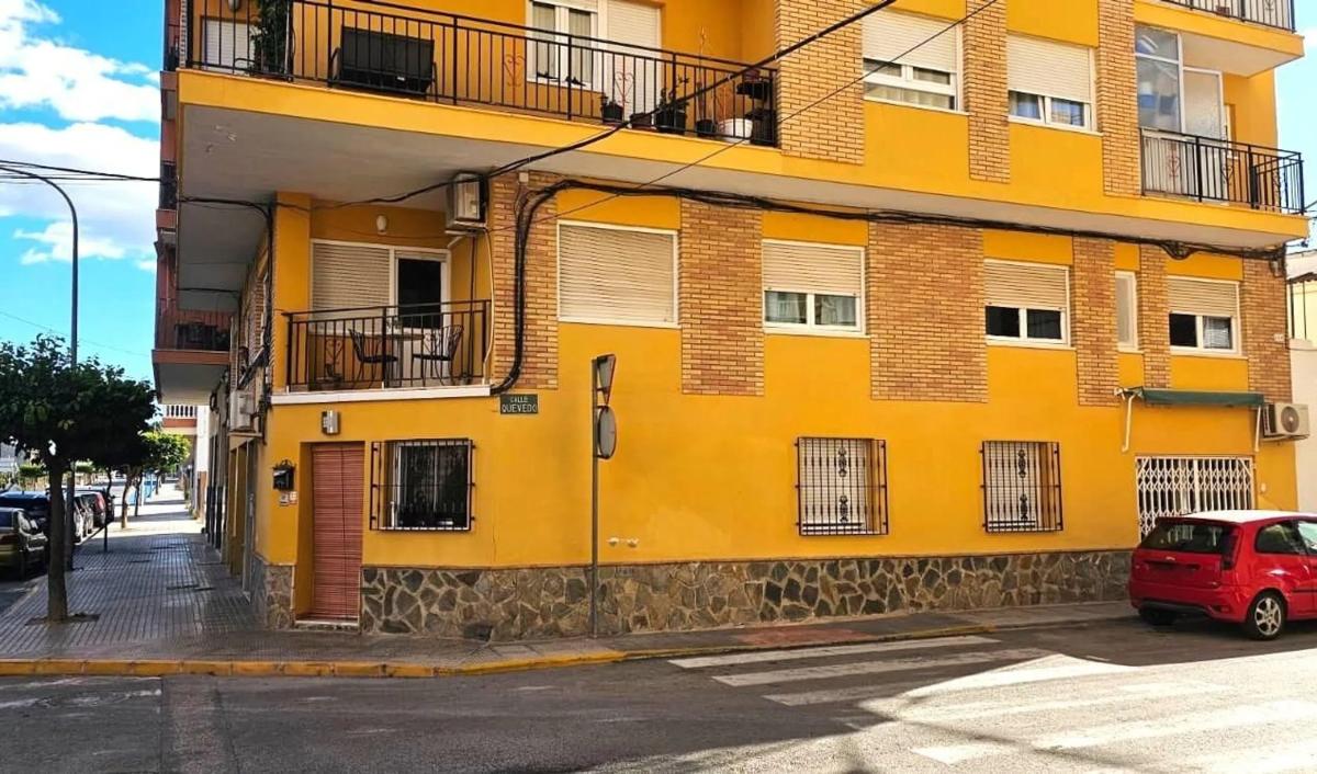 Продажа квартиры на Calle Joaquin Moya Martinez, Бигастро
photo 1