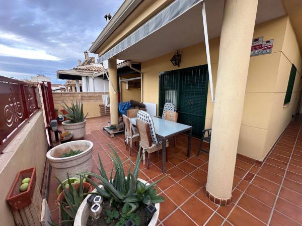 Четырехквартирный дом на продажу на  valencia , Бигастро photo 1