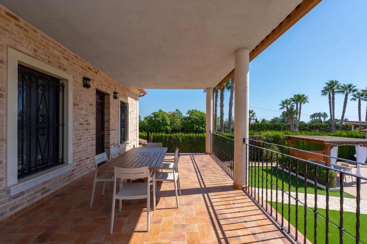 Sale of independent chalet in Calle Santa Bárbara, Catral
photo 2