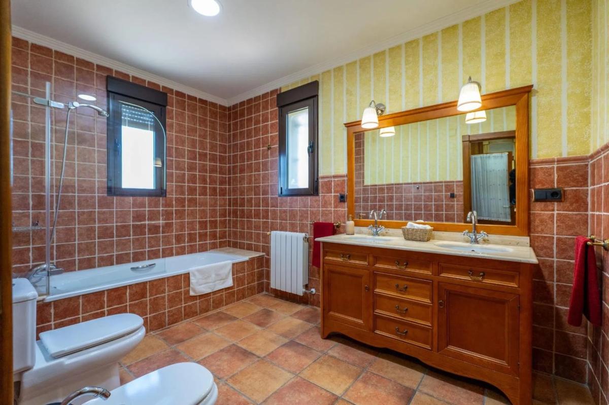 Sale of independent chalet in Calle Santa Bárbara, Catral
photo 4