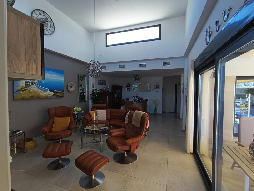 Sale of independent chalet in Daya Nueva, Daya Nueva
photo 1