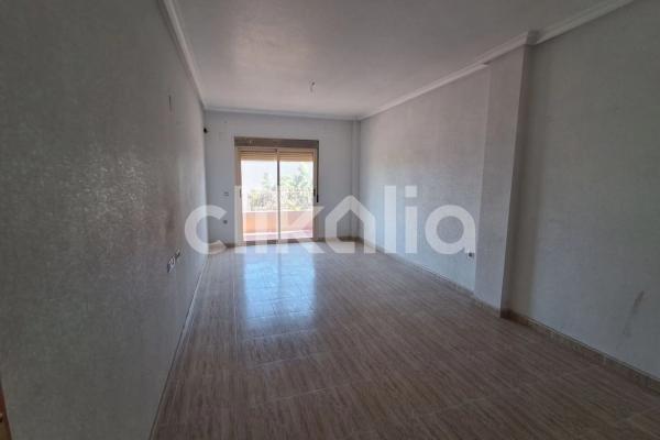 Частный шале на продаже в  Avenida de Almoradí, Дая Нueva photo 1