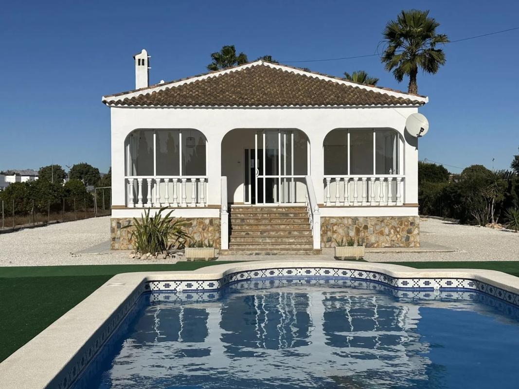 Venta de chalet independiente en Dolores, Dolores
photo 1