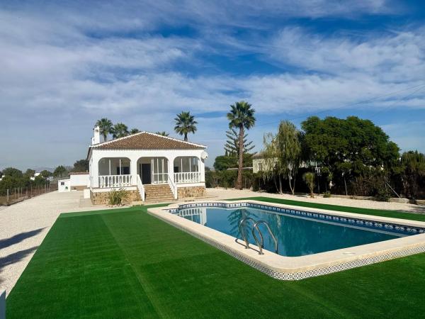 Independent chalet for sale in Lugar Escorredor, 16 B, Dolores
 photo 1