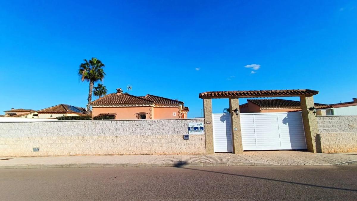 Sale of independent chalet in Formentera del Segura, Formentera del Segura
photo 2