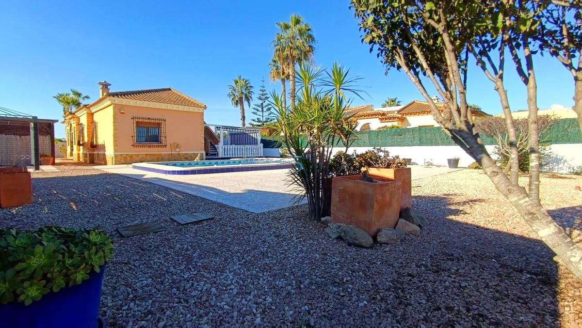 Sale of independent chalet in Formentera del Segura, Formentera del Segura
photo 3