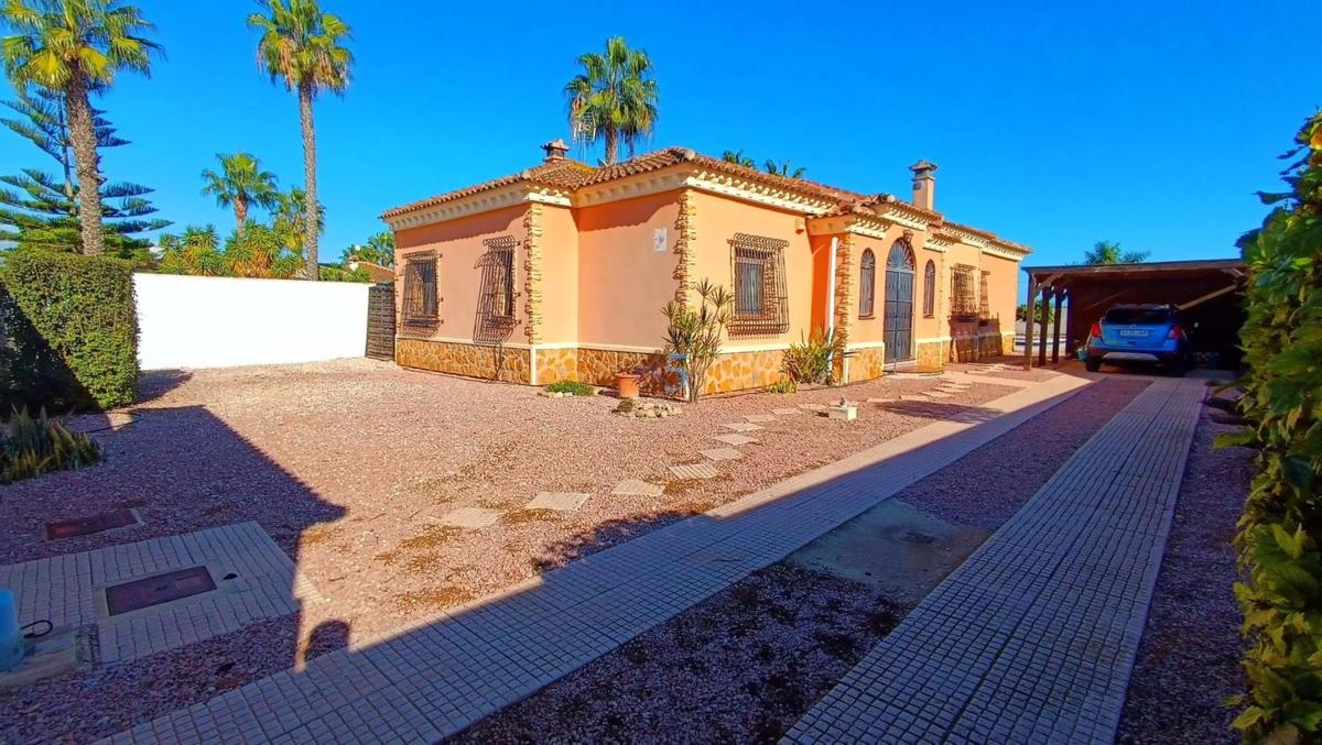 Sale of independent chalet in Formentera del Segura, Formentera del Segura
photo 4