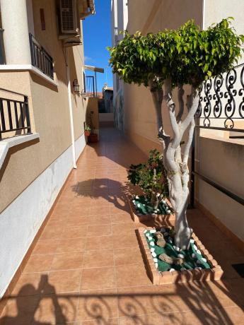 Chalet pareado en calle San Miguel thumbnail 2