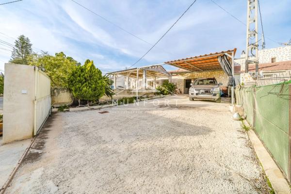Independent chalet for sale in Los Montesinos, Los Montesinos
photo 1