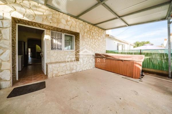 Independent chalet for sale in Los Montesinos, Los Montesinos
thumbnail 1