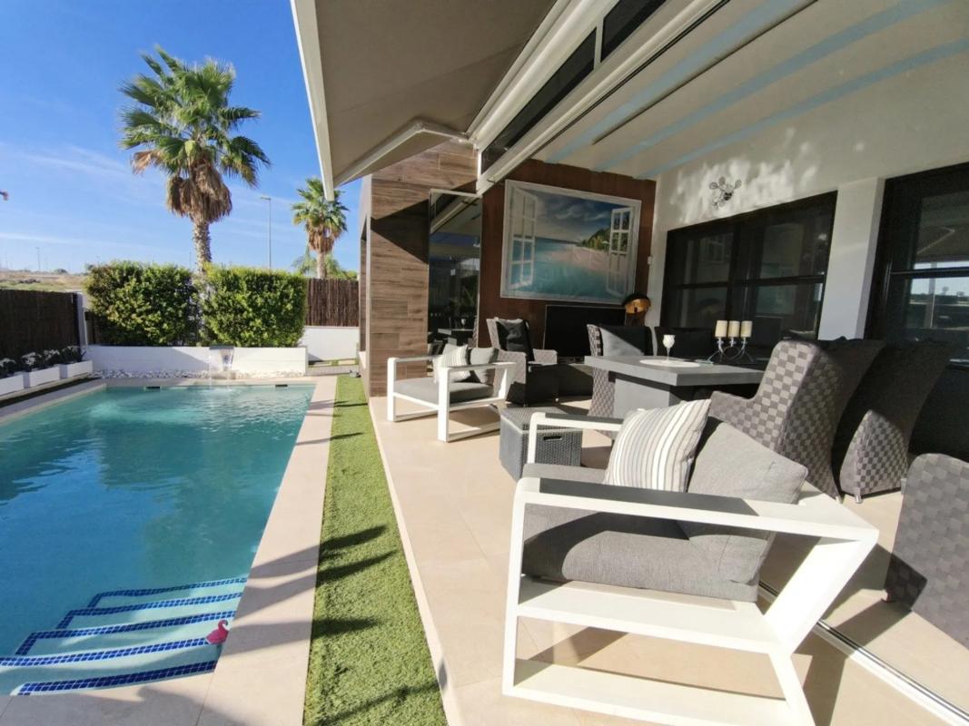 Продажа отдельного шале в Calle Tamarindo, Ориуэла photo 2