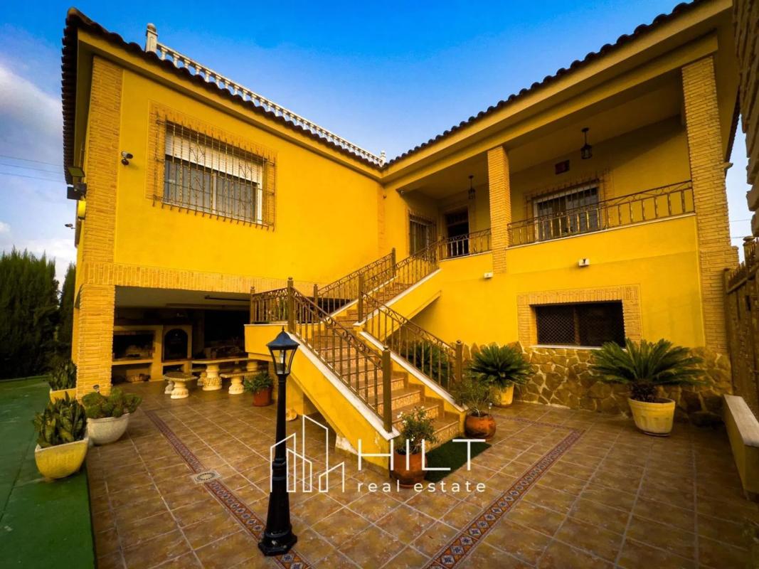 Sale of independent chalet in Desamparados-Hurchillo-Torremendo, Orihuela
 photo 4
