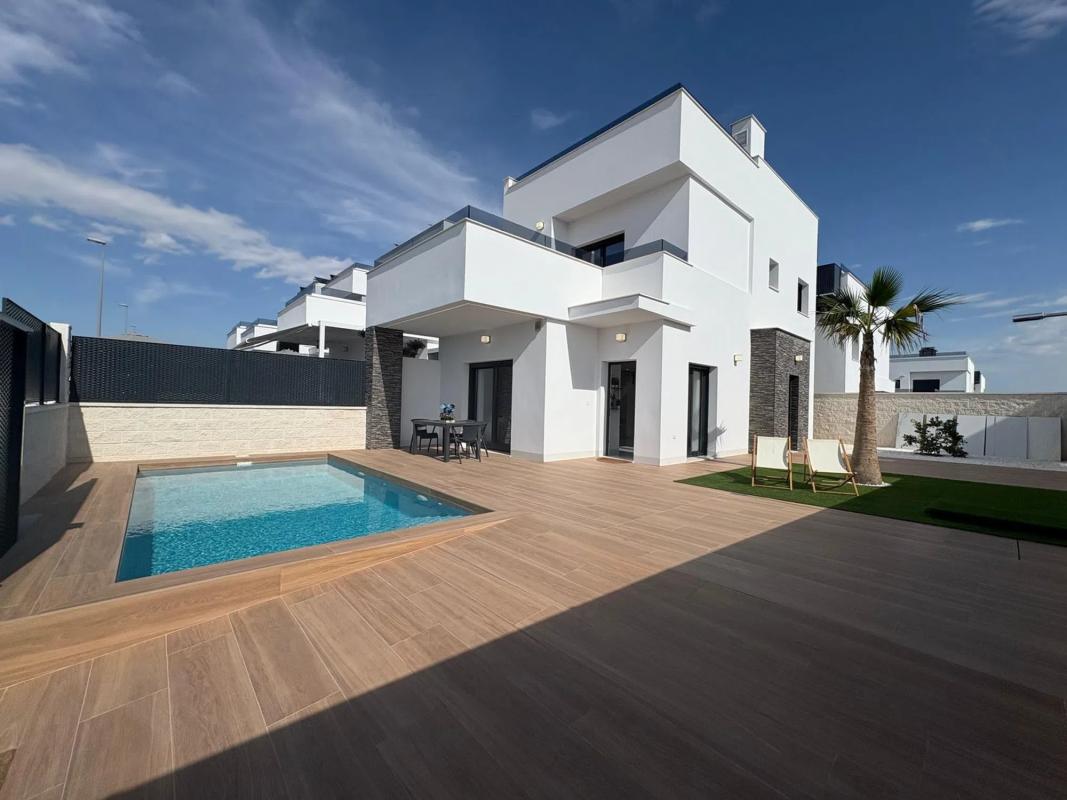 Venta de chalet independiente en Calle Melocotonero, Orihuela
 photo 3
