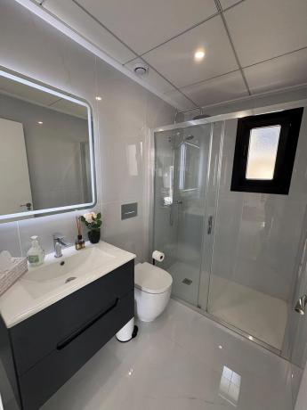 Chalet independiente en venta en Calle Melocotonero, Orihuela
 photo 4