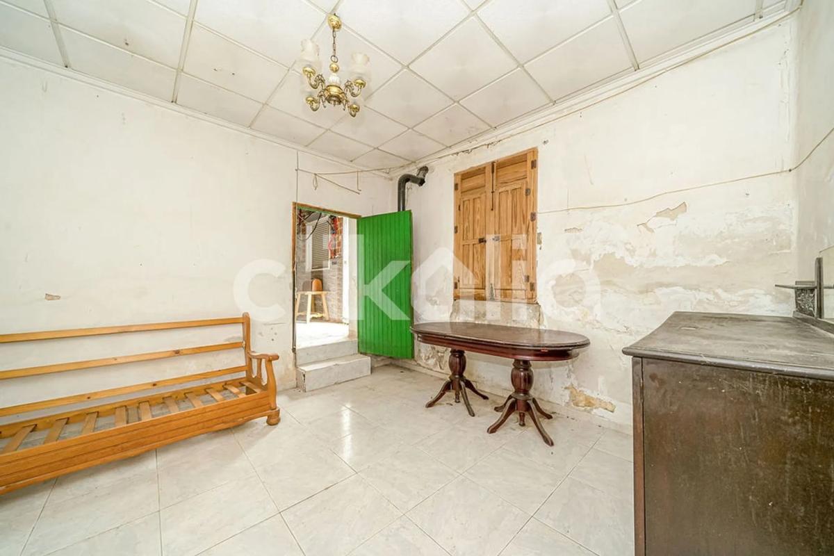 Sale of independent chalet in Travesía Ap, Orihuela
photo 1