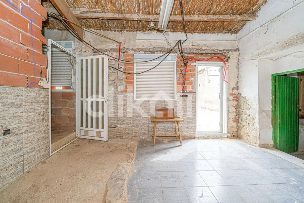 Sale of independent chalet in Travesía Ap, Orihuela
photo 5