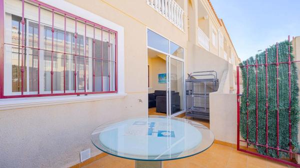 Chalet independiente en venta en Calle Princesa, 5, Orihuela
 photo 4