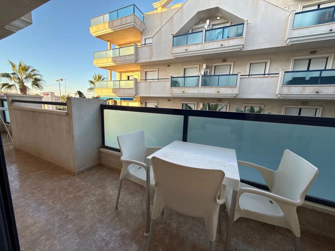 Venta de piso en Barrio Aguamarina, Orihuela
photo 5