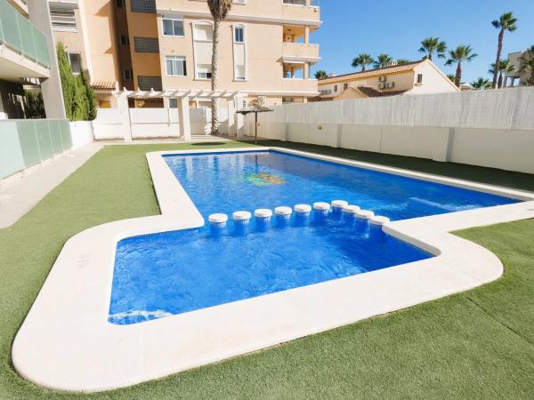 Piso en venta en Calle del Mar, 24, Orihuela
photo 1