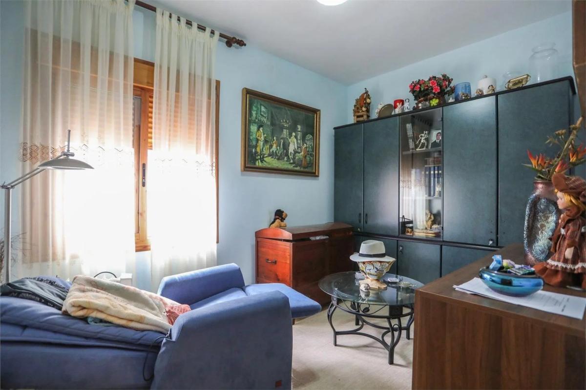 Продажа отдельного шале в Barrio Campoamor, Ориуэла photo 4