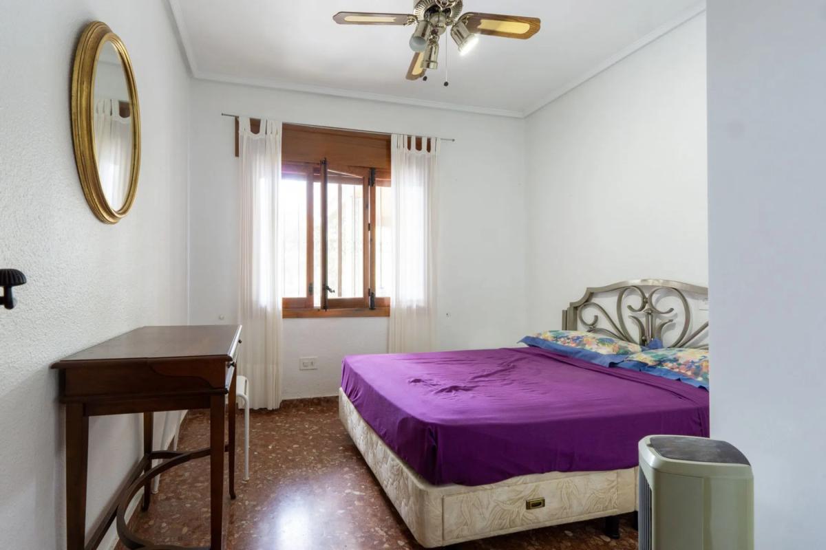 Продажа отдельного шале в Calle de Antonio Machado, Ориуэла photo 1