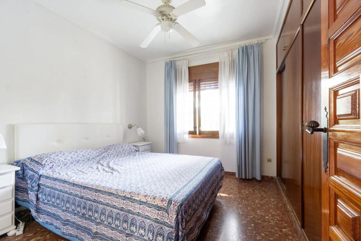Продажа отдельного шале в Calle de Antonio Machado, Ориуэла photo 4