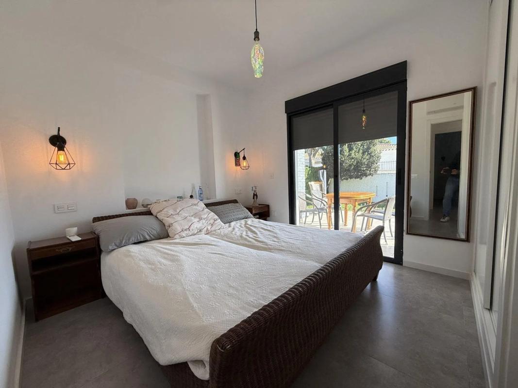 Продажа отдельного шале в  Calle Salvador Rueda Cmor, Ориуэла photo 4