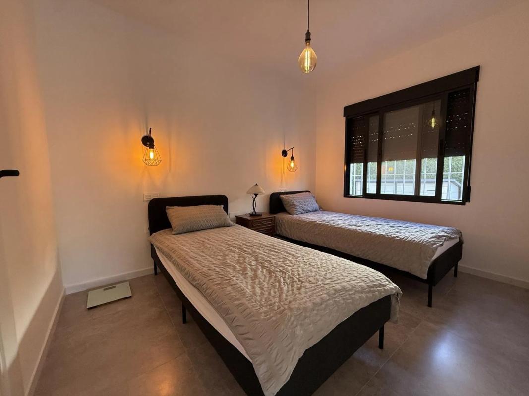 Продажа отдельного шале в  Calle Salvador Rueda Cmor, Ориуэла photo 5