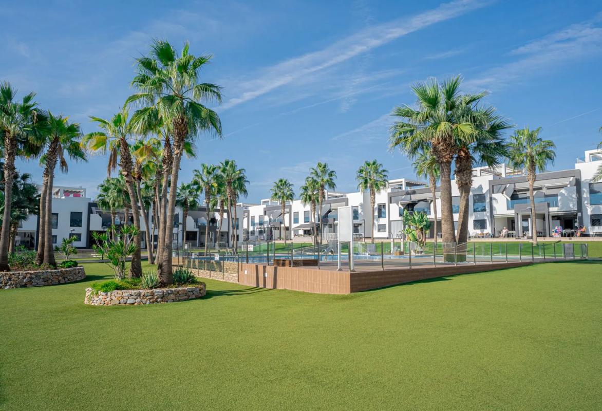 Venta de piso en CL GRANATE, Orihuela
photo 4