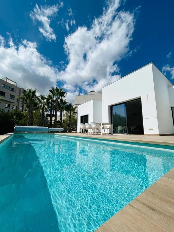 Sale of independent chalet in Calle Fontanella, Orihuela
photo 2