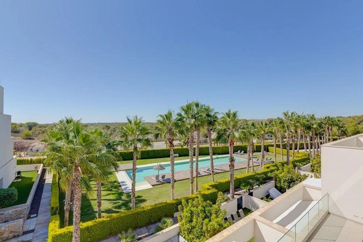 Venta de ático en Barrio Las Colinas Golf, Orihuela photo 3