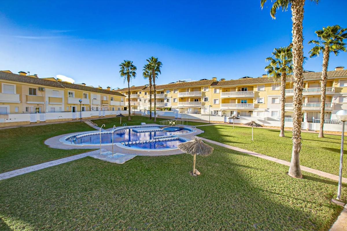 Venta de piso en Calle c turiñan, 25, Orihuela
photo 4