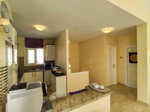 Independent chalet for sale in Calle Rio Segura, Orihuela
 photo 1
