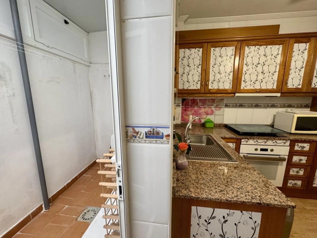 Venta de chalet adosado en  Calle del Jabalí , Orihuela photo 5