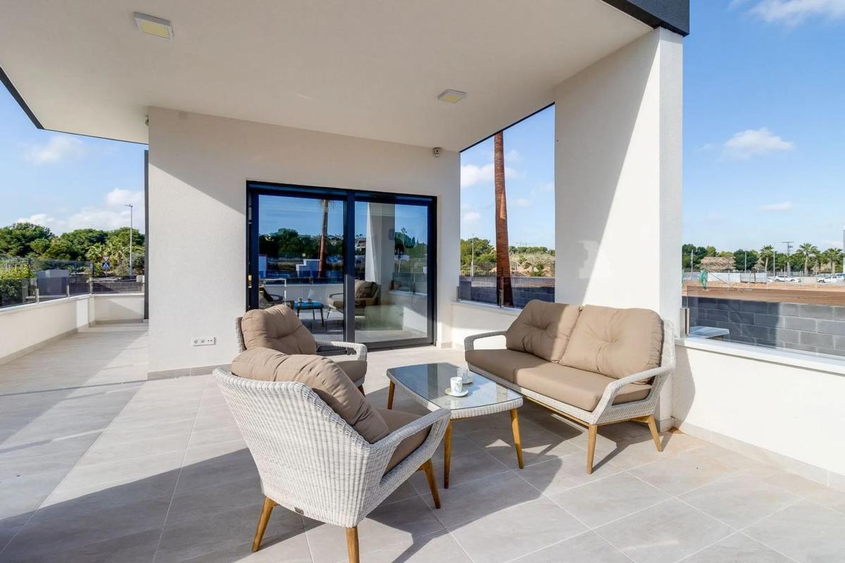 Продажа квартиры на Barrio Los Almendros-La Florida, Ориуэла
photo 3