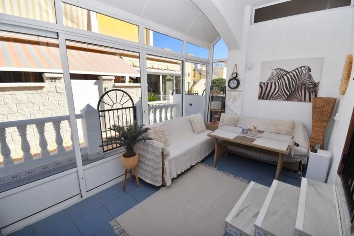 Venta de chalet adosado en  Barrio Los Balcones y los Altos , Orihuela photo 3