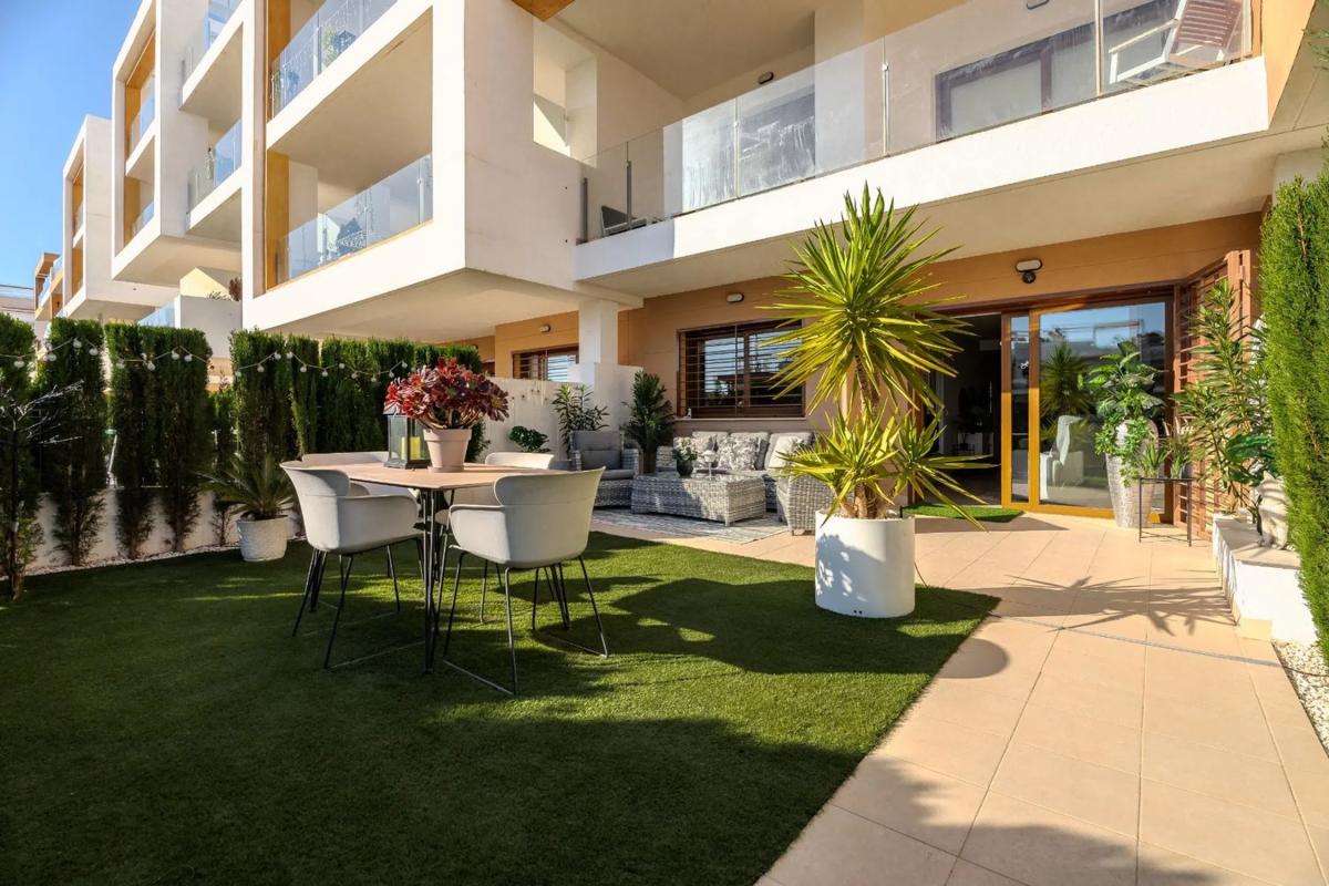 Продажа квартиры на Barrio Villamartín-Las Filipinas, Ориуэла
photo 2