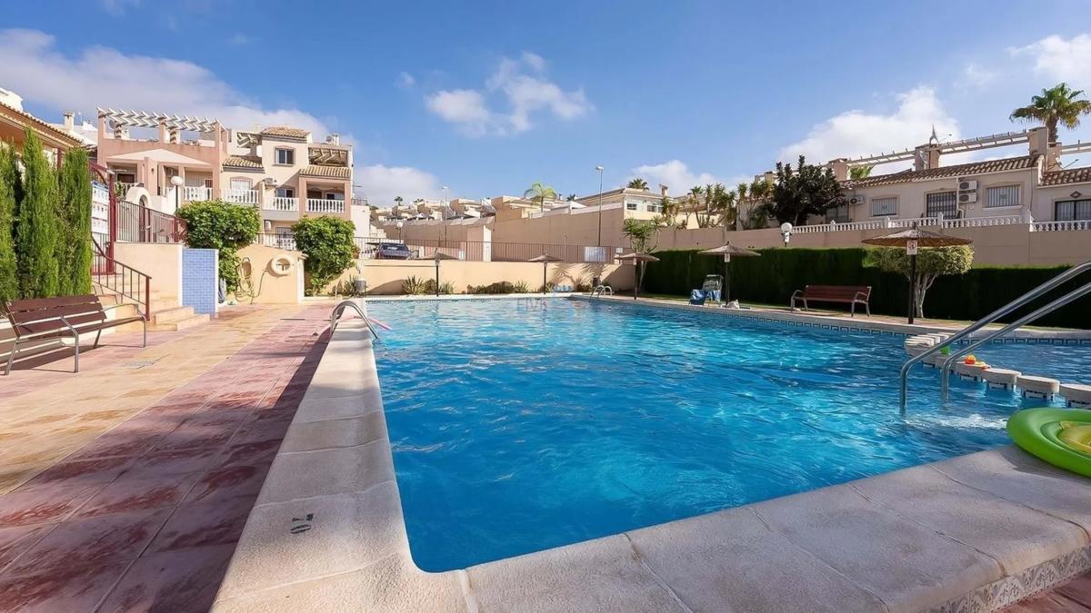 Venta de chalet independiente en Barrio Villamartín-Las Filipinas, Orihuela
photo 1