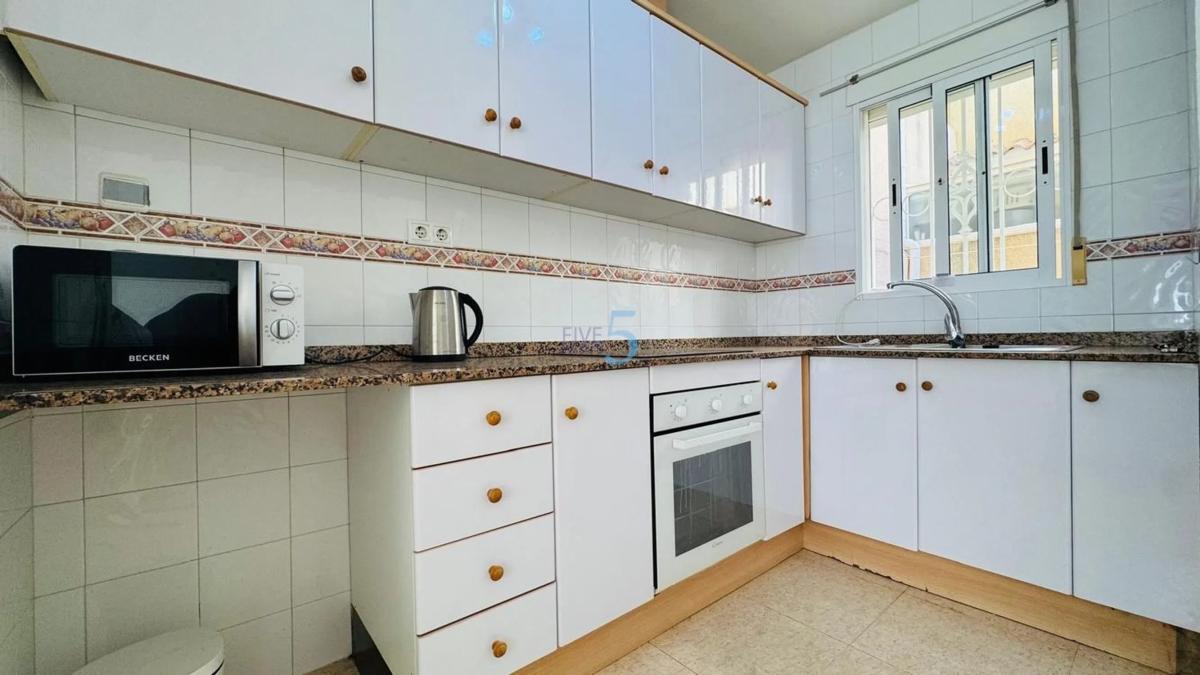 Venta de chalet independiente en Barrio Villamartín-Las Filipinas, Orihuela
photo 2