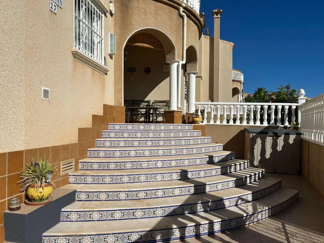 Duplex sale in Calle Peñalara, Orihuela photo 3