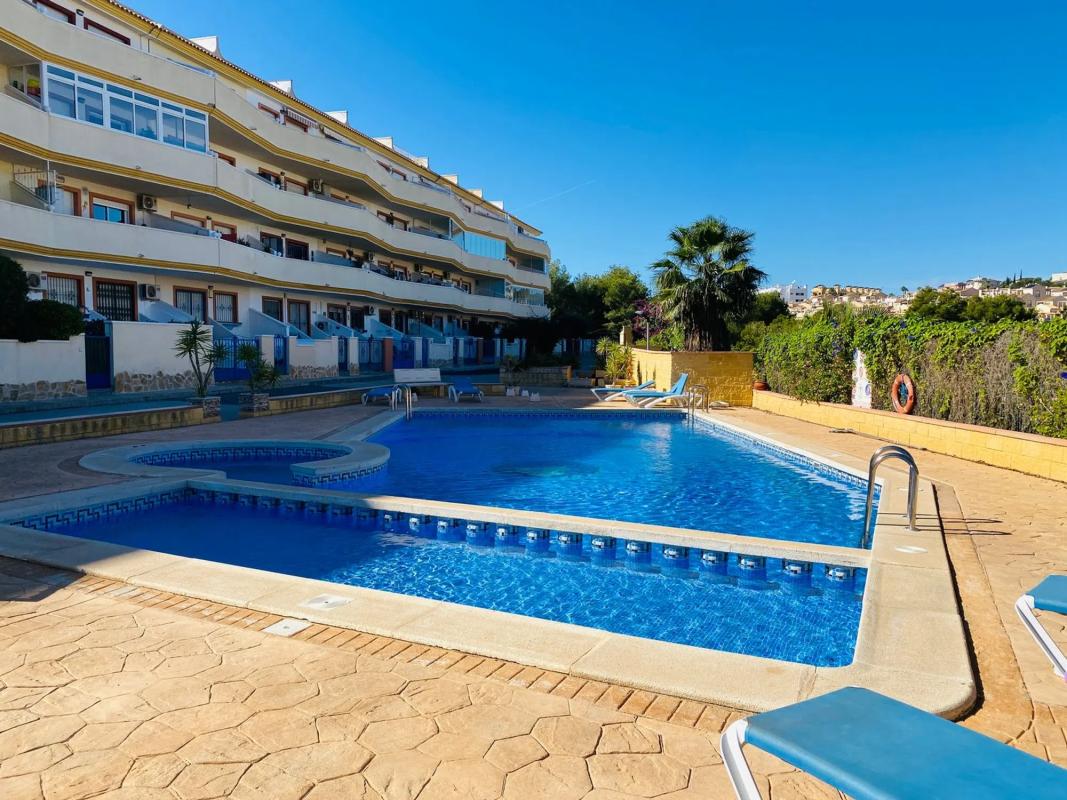 Venta de piso en Calle Hawai, 1, Orihuela
 photo 2