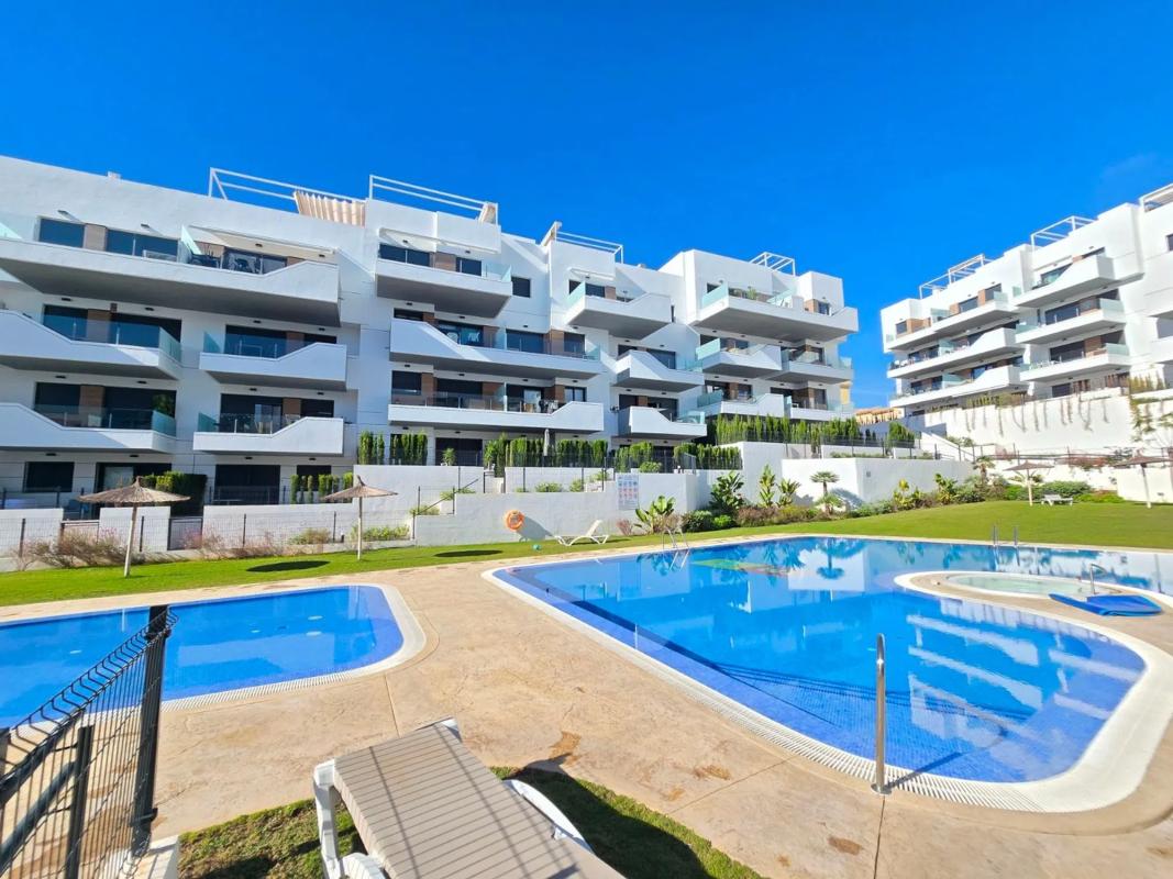 Venta de piso en Calle Nicaragua, 1, Orihuela
photo 1