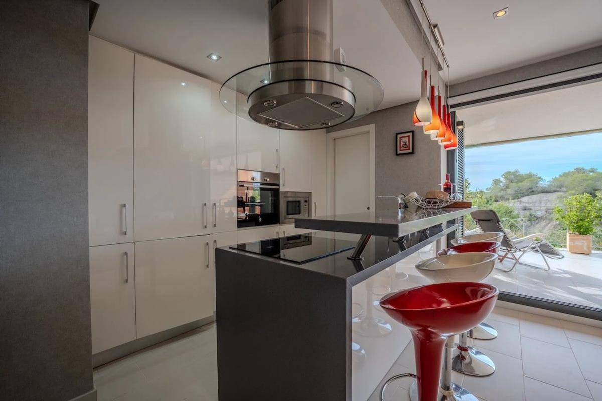 Продажа квартиры на Barrio Villamartín-Las Filipinas, Ориуэла
photo 3