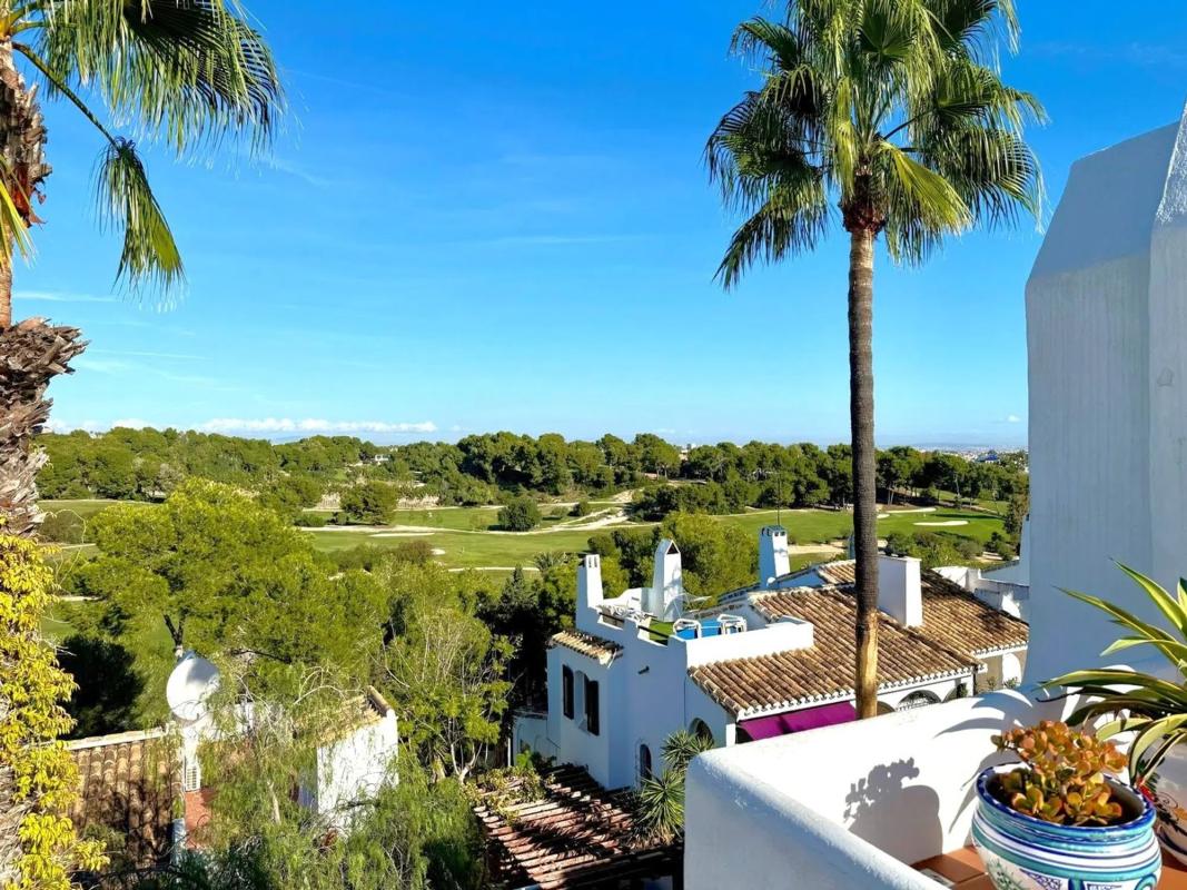 Продажа отдельного шале в Calle Manuel de Falla, 1, Ориуэла photo 1