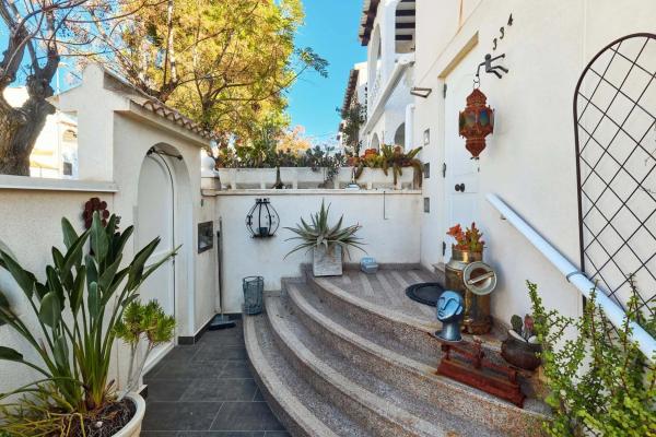 Terraced house for sale at UR MIL P ROMEOS , Pilar de la Horadada photo 1