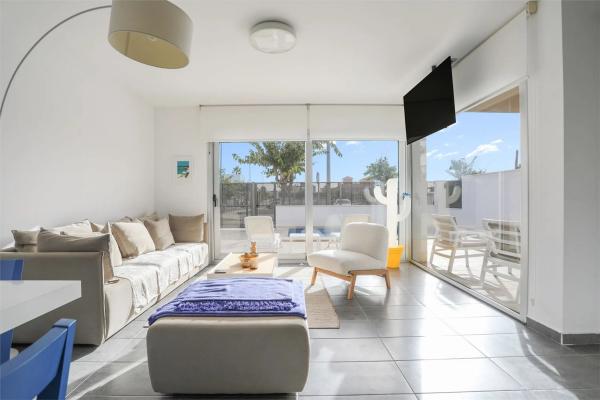 Independent chalet for sale in Calle Ancla, Pilar de la Horadada
thumbnail 1